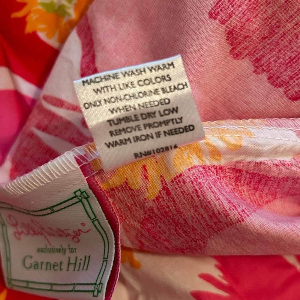 Lilly Pulitzer for Garnet Hill Duvet and Shams - Picture 4 of 4